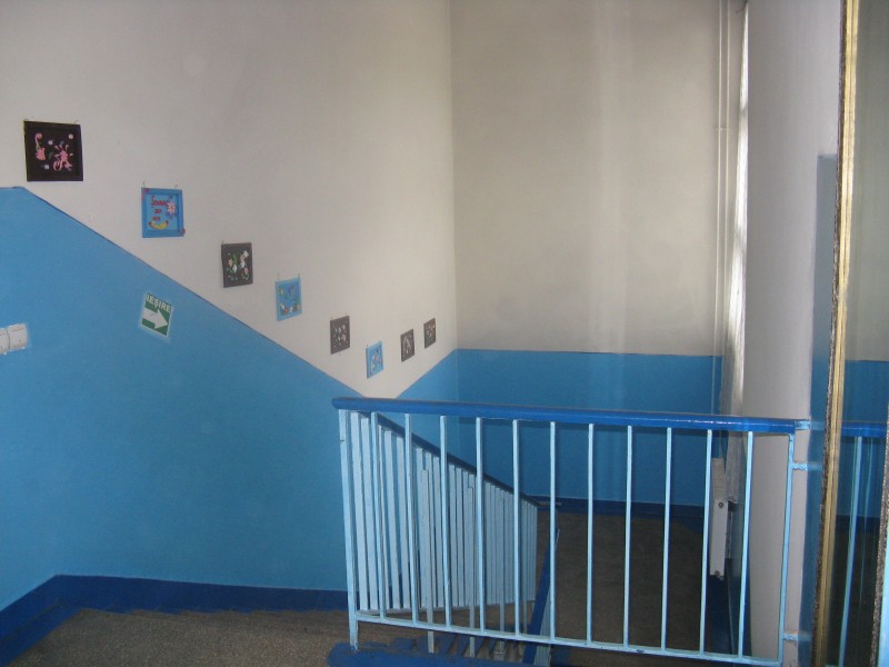 Interiorul școlii.
