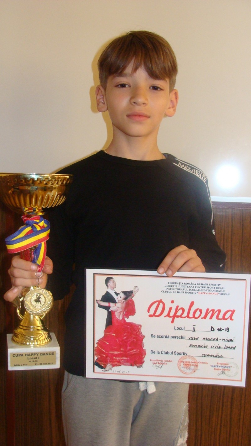 Elevul Vuza Eduard Mihai din clasa a VI-a C a obţinut Locul I la Dans sportiv, Buzău