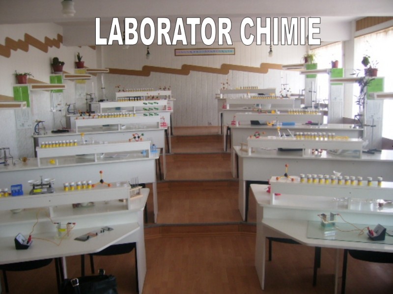 Laboratorul de chimie al liceului