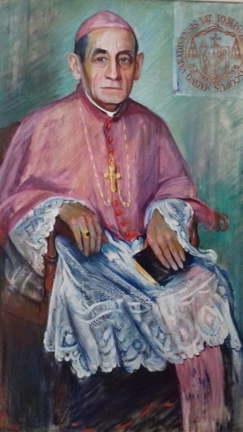 József Tempfli (n. 9 aprilie 1931, Urziceni, județul Satu Mare - d. 25 mai 2016, Oradea) a fost  episcop al Diecezei Romano-Catolice de Oradea între 1990-2009. Din 2009 până la data morții sale a fost episcop emerit de Oradea Mare.