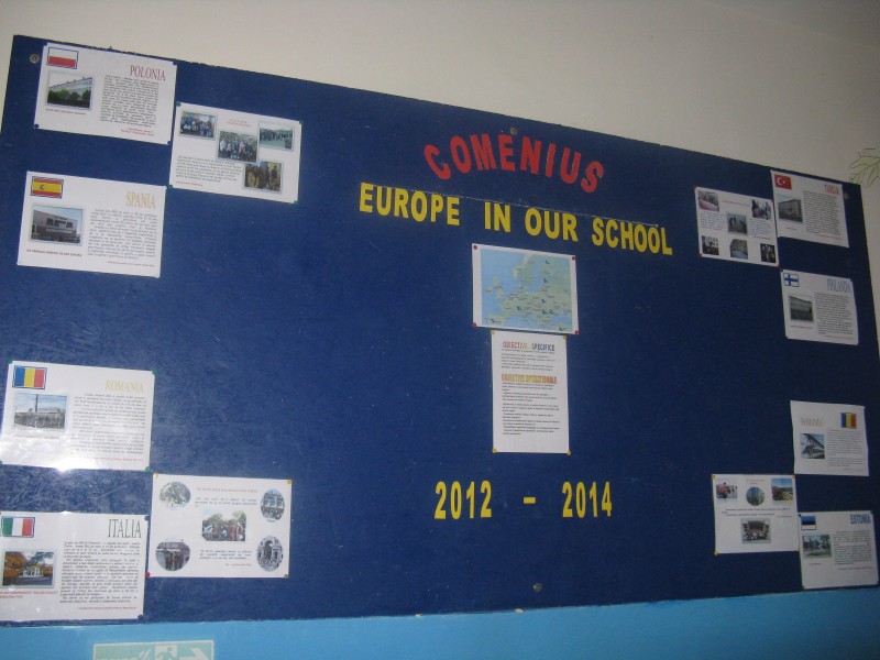 În anul școlar 2012-2013 a început în școala noastră derularea unui proiect Comenius.