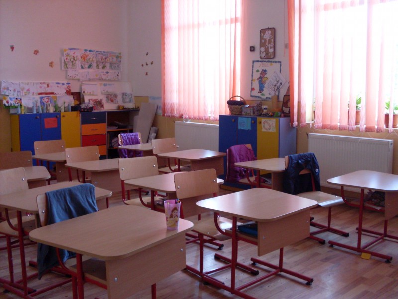 Imagini din salile in care se desfasoara activitatea claselor pregatitoare Scoala gimnaziala "Dragos Marin"