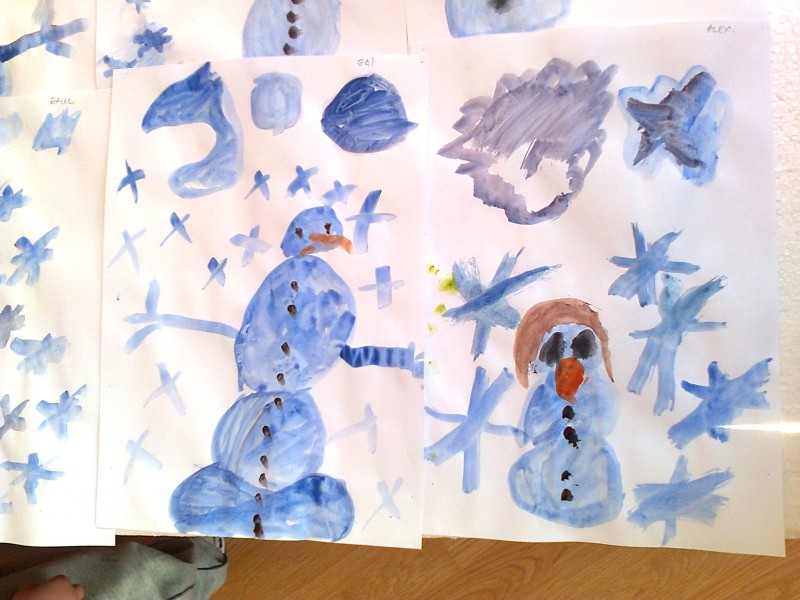 In cadrul proiectului Iarna am realizat primele noaste opere de arta libere. 