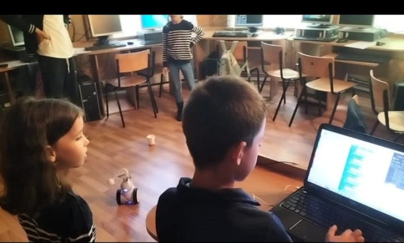 4