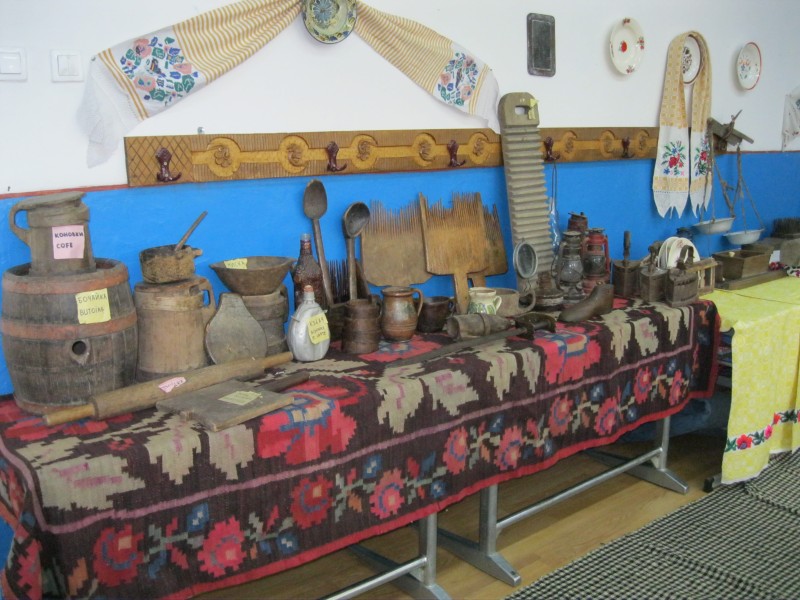 Muzeu cu obiecte stravechi din gospodariile localnicilor din Bistra si Valea Viseului