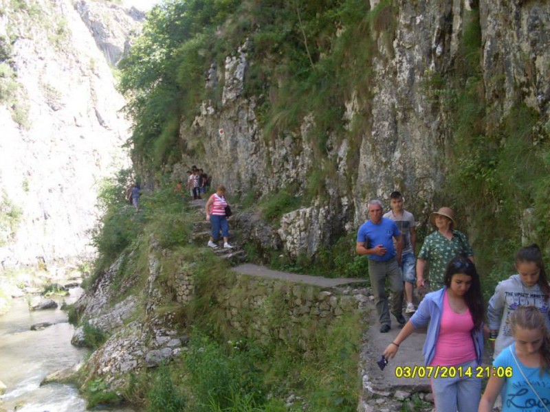 În perioada 4-6 iulie elevii Şc. Slobozia au mers într-o excursie pe traseul Slobozia- Piteşti-Alba Iulia-Turda -Cheile Turzii- Sibiu -Trasfăgărăşanu-Curtea de Argeş -Slobozia.
