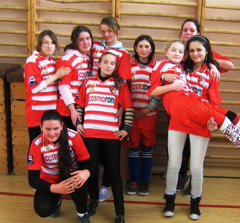 Echipa de fotbal feminin - Tamaseni