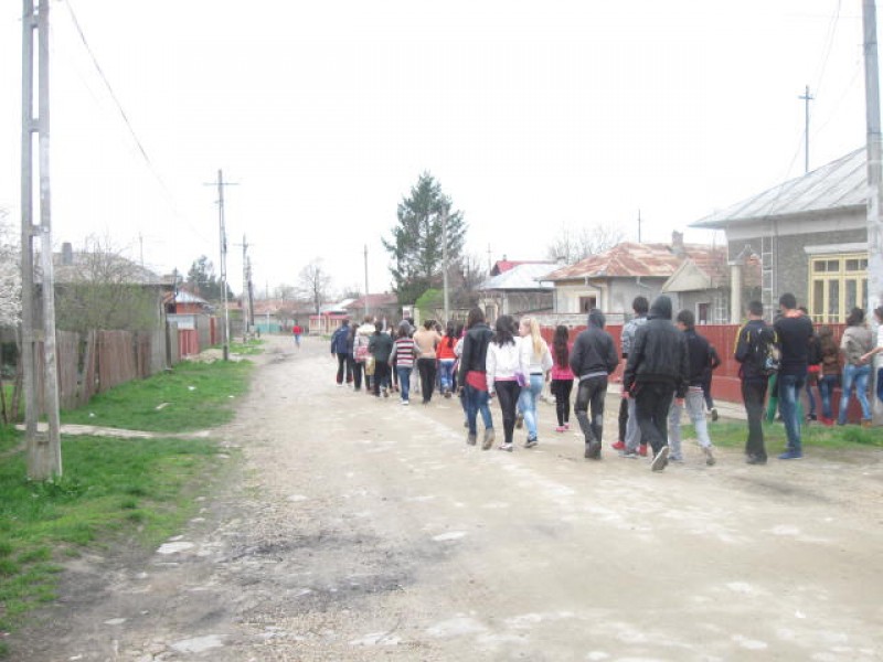 Elevii Şcolii Gimnaziale Slobozia au pornit în ziua de 5 aprilie la drum spre Mănăstire.