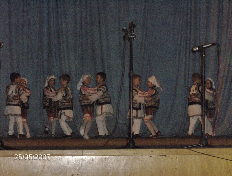 Dansuri populare din zona Sucevei